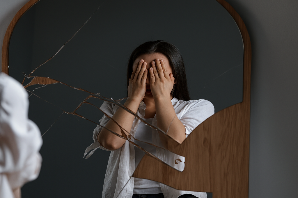 Understanding Mood Disorders and Their Effect on Emotional Well-Being